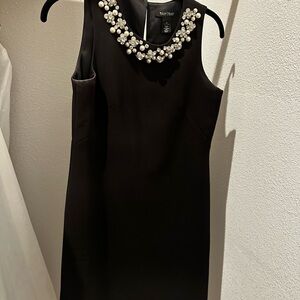 White House Black Market Elegant Black Dress with Pearl Embellishments - Size 00